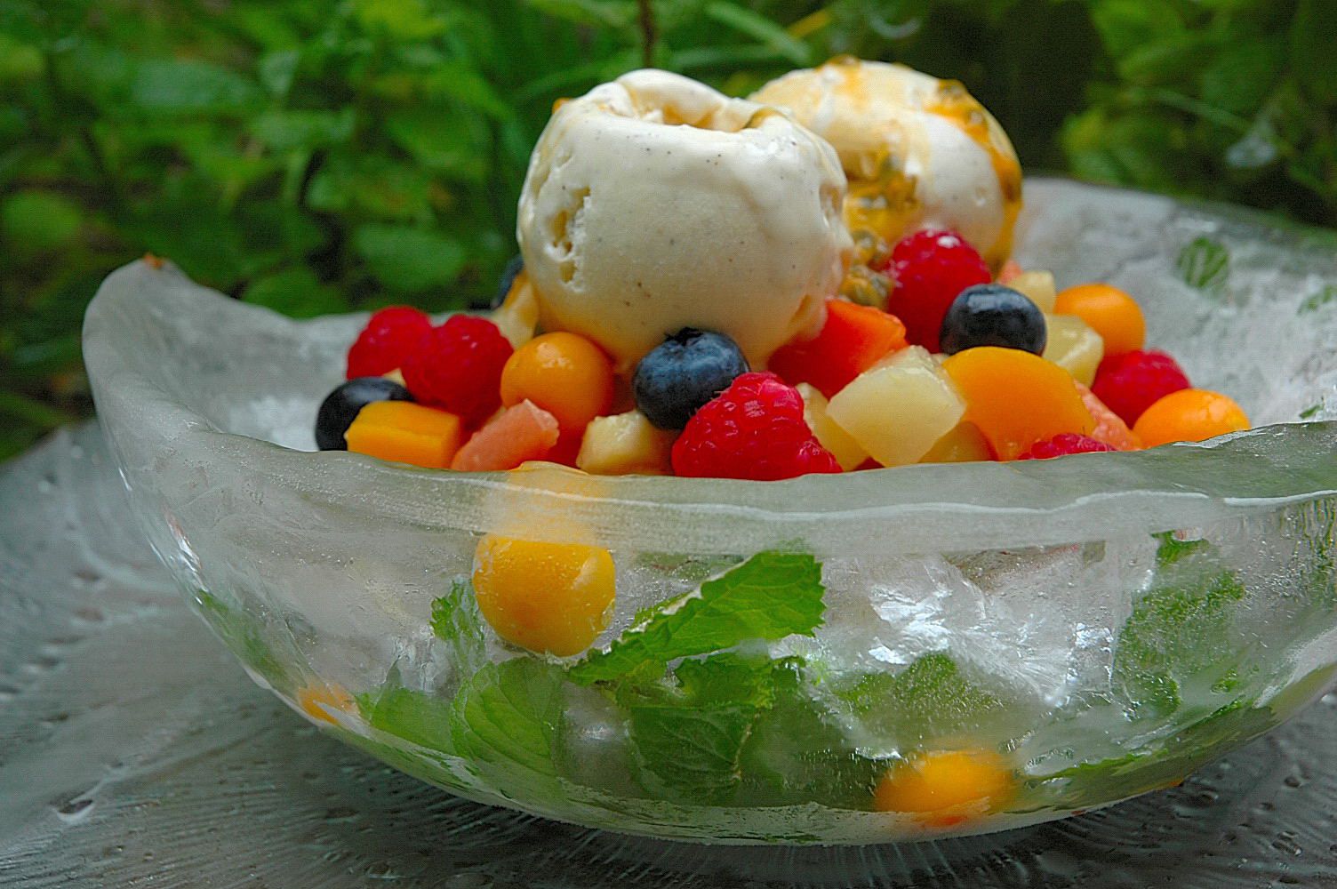 Eis mit Früchten